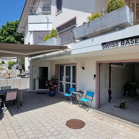 Luxurioses 5* Swiss Basecamp Apartment, Bern Zollikofen