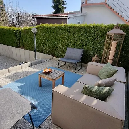 Luxurioses 5* Swiss Basecamp Apartment, Bern