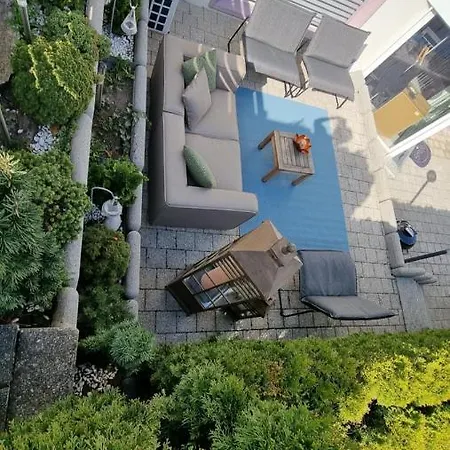 Luxurioses 5* Swiss Basecamp Apartment, Bern