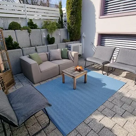 Luxurioses 5* Swiss Basecamp Apartment, Bern Zollikofen