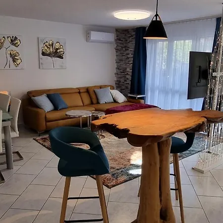 Luxurioses 5* Swiss Basecamp Apartment, Bern *