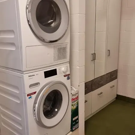 Luxurioses 5* Swiss Basecamp Apartment, Bern *